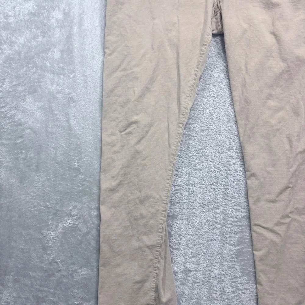 TravisMathew Pants Mens‎ 33 Khaki Tan Golf Casual Stretch Straight Leg 5-Pocket