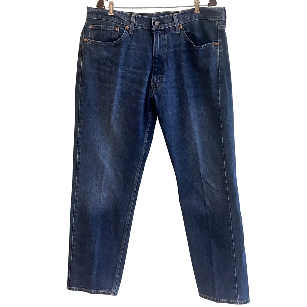 Levi's Men's 505 Pre Washed Straight Leg‎ Jeans 38x34 (Actual 40x34)