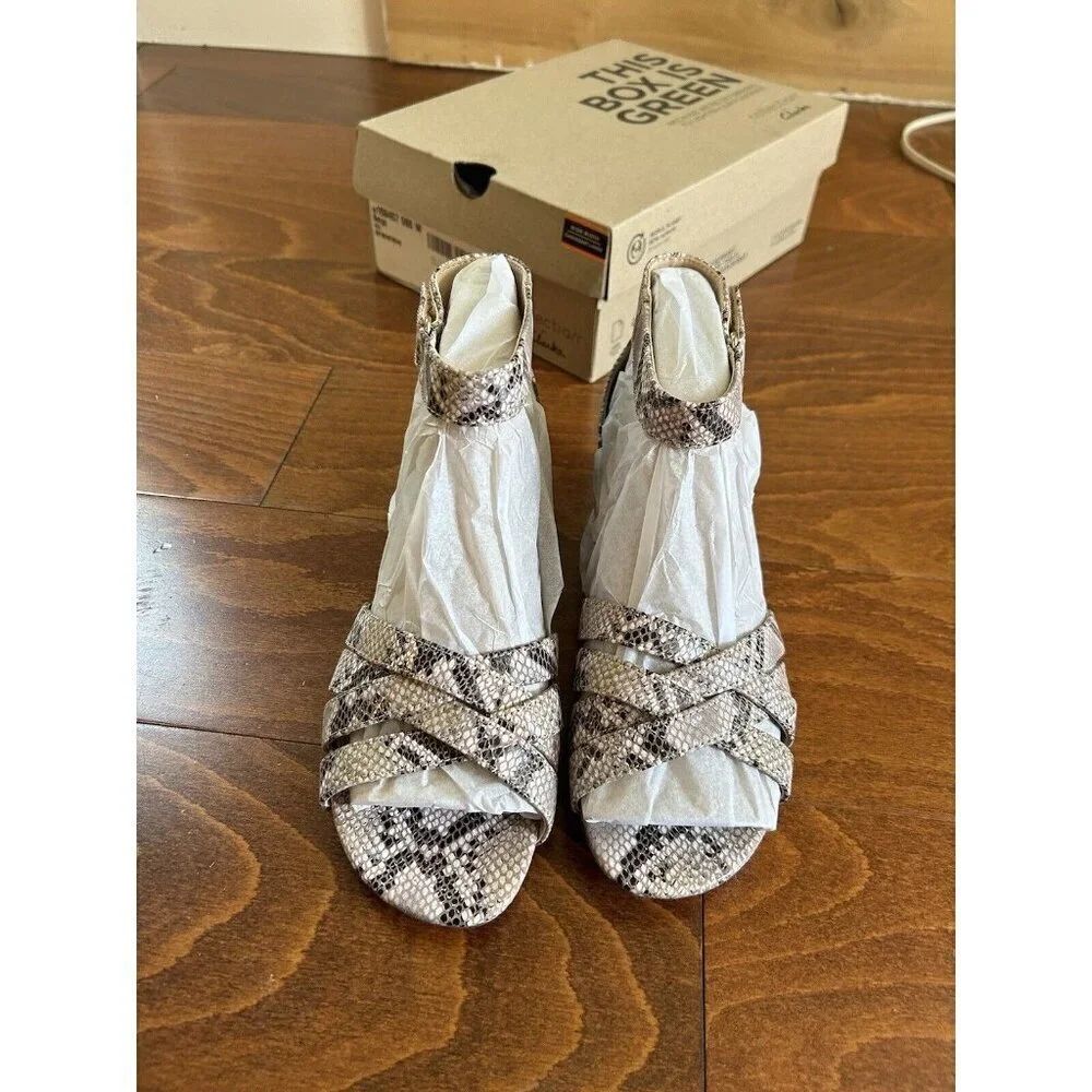 Clarks women caroleigh