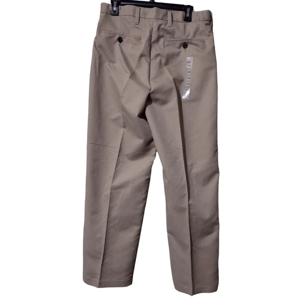 Dockers Pants Men's Size 30x30 Beige Irregular Classic Fit Flat Front‎ Stretch