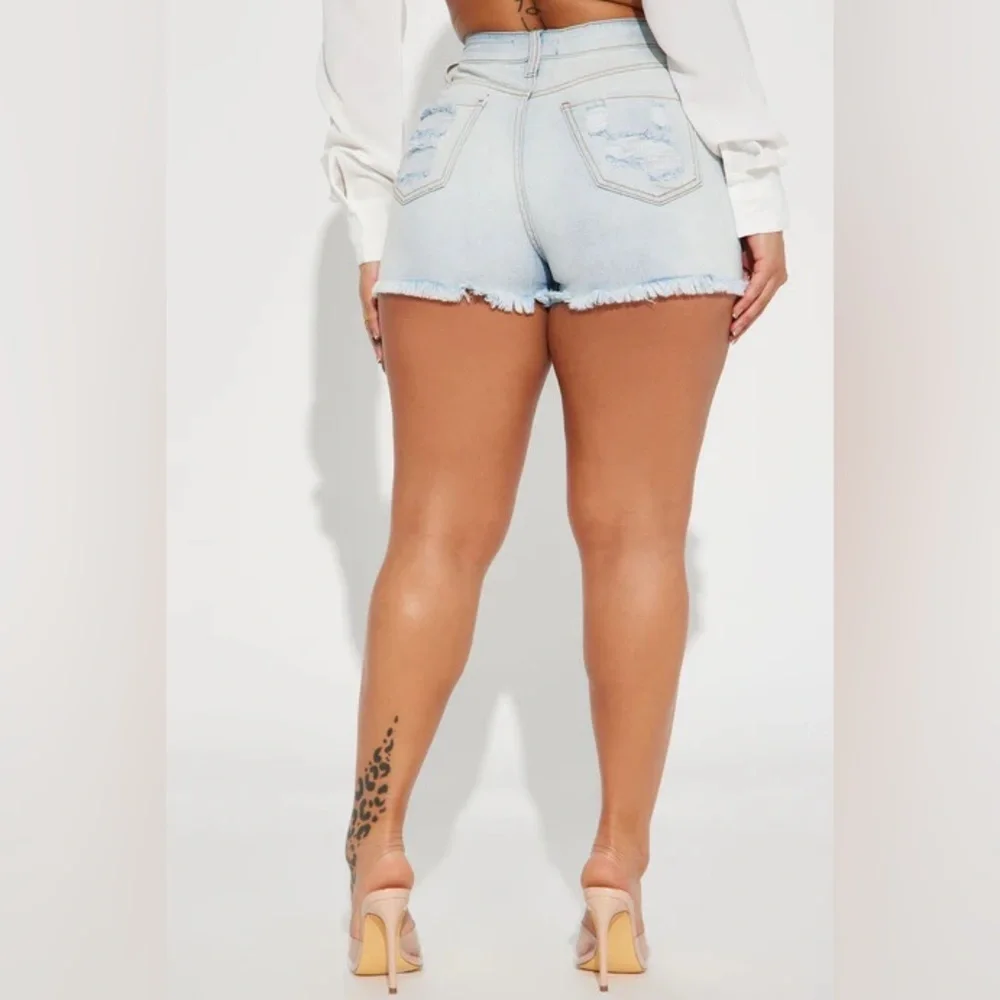 Fashion Nova keep touch