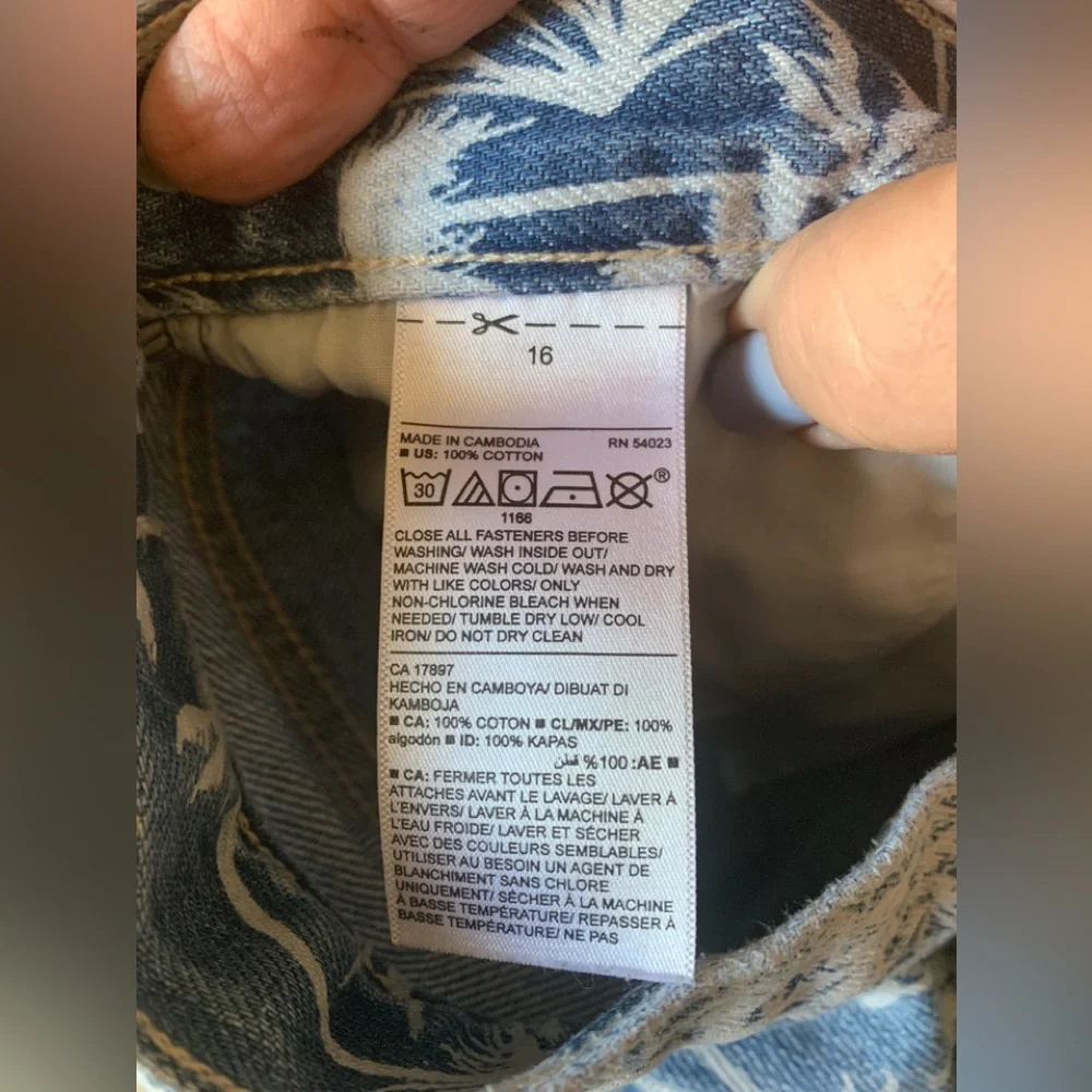 Old Navy fun pair