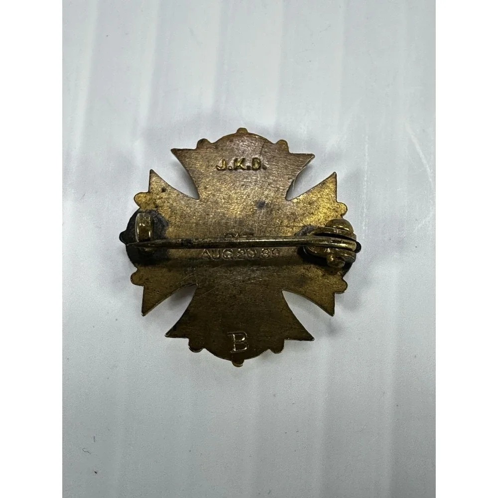 The Unbranded Brand antique womens