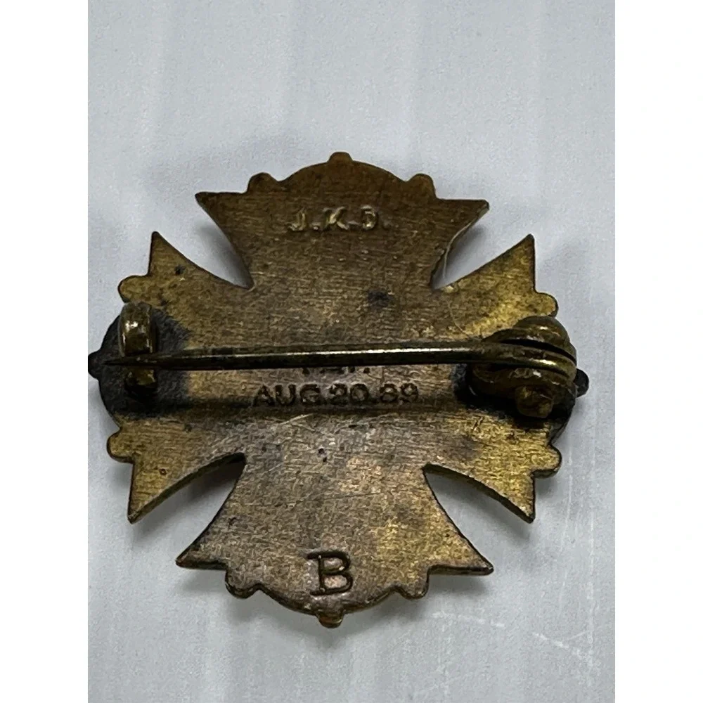 The Unbranded Brand antique womens