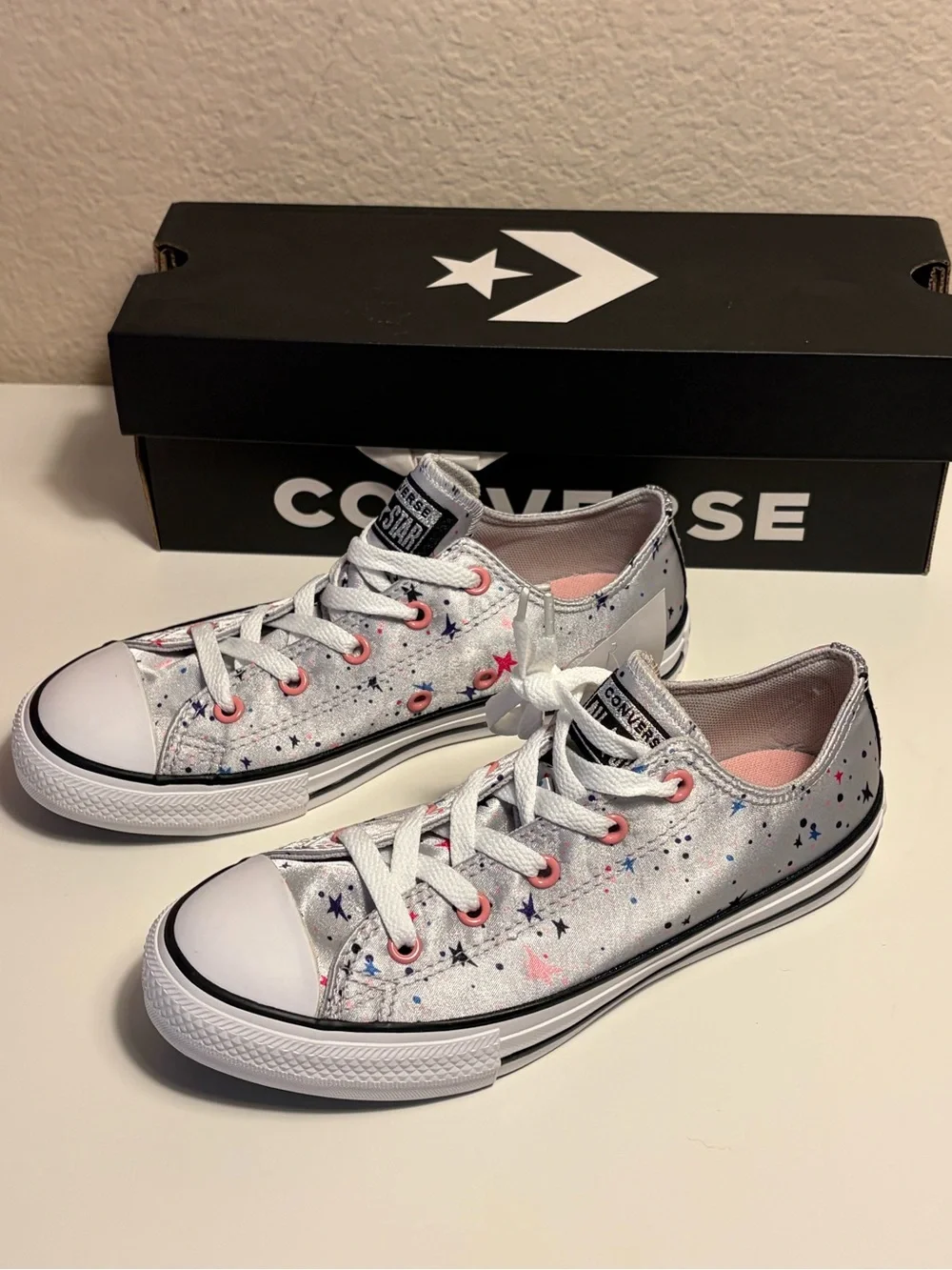 Converse description chuck