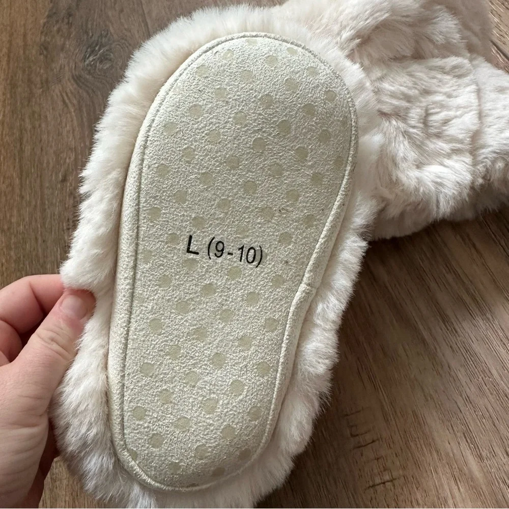 NWT! Cat & Jack Girl’s Booties, Slippers, Non-skid, Easy‎ On, Faux Fur, L 9/10