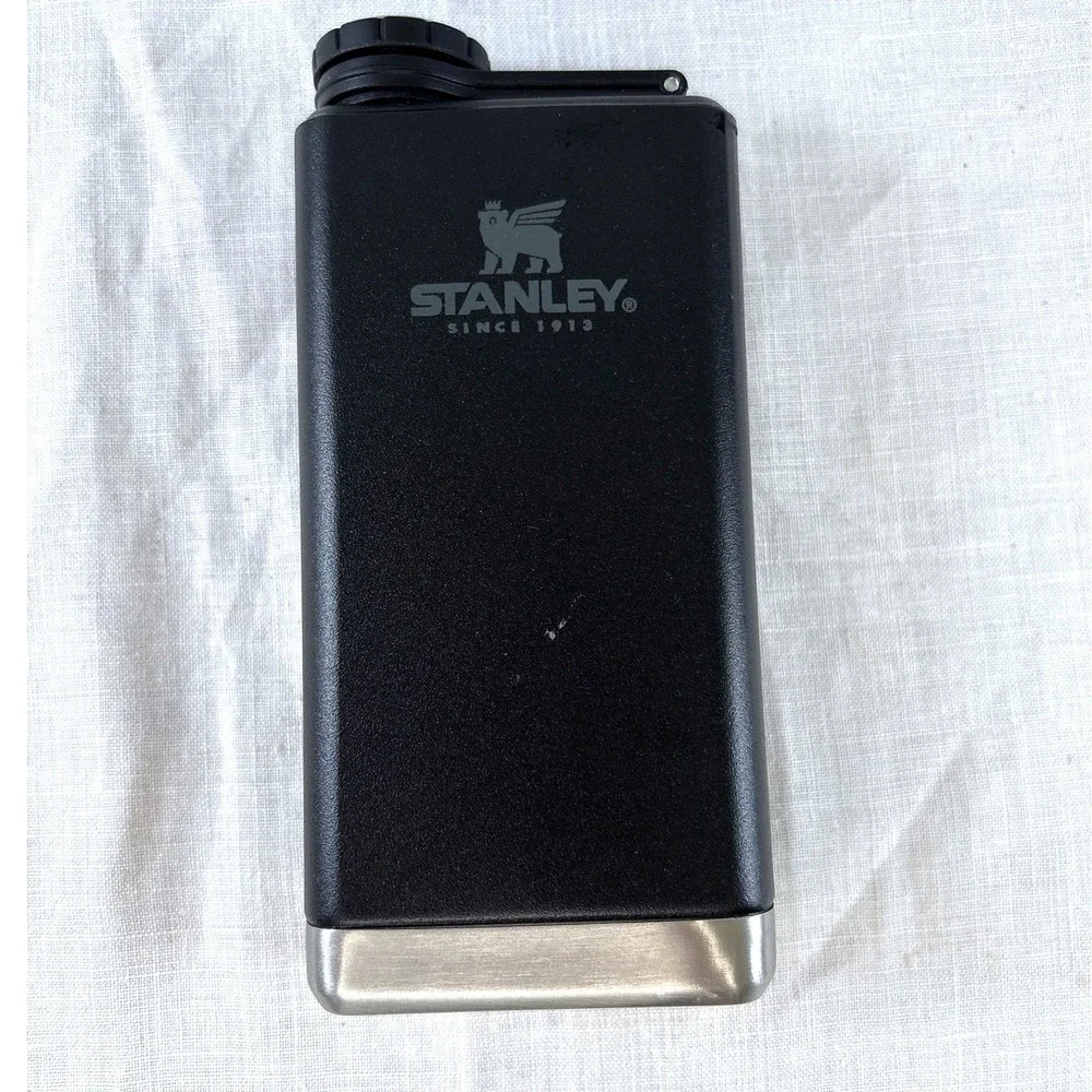 Stanley x Carhartt stanley carhartt