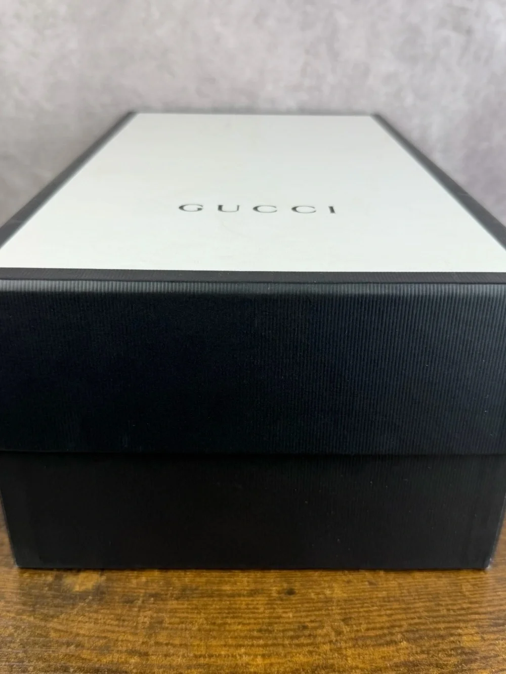 Gucci gg supreme