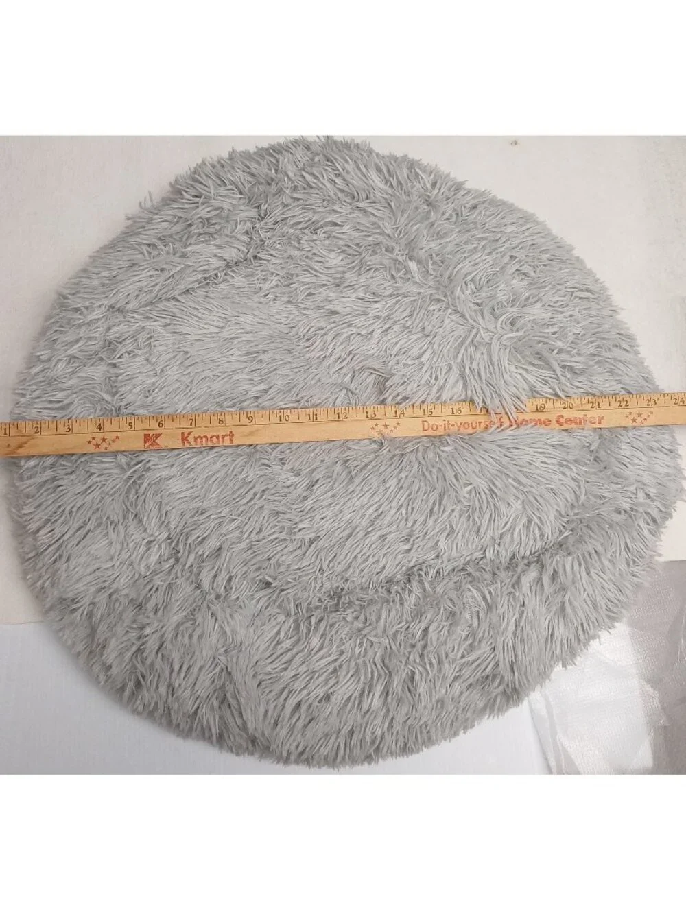 NWOT Dog Cat Animal Bed Medium size Furry Fluffy Super Soft Gray