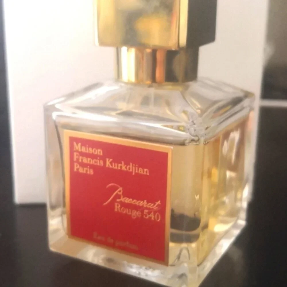 BACCARAT only sample