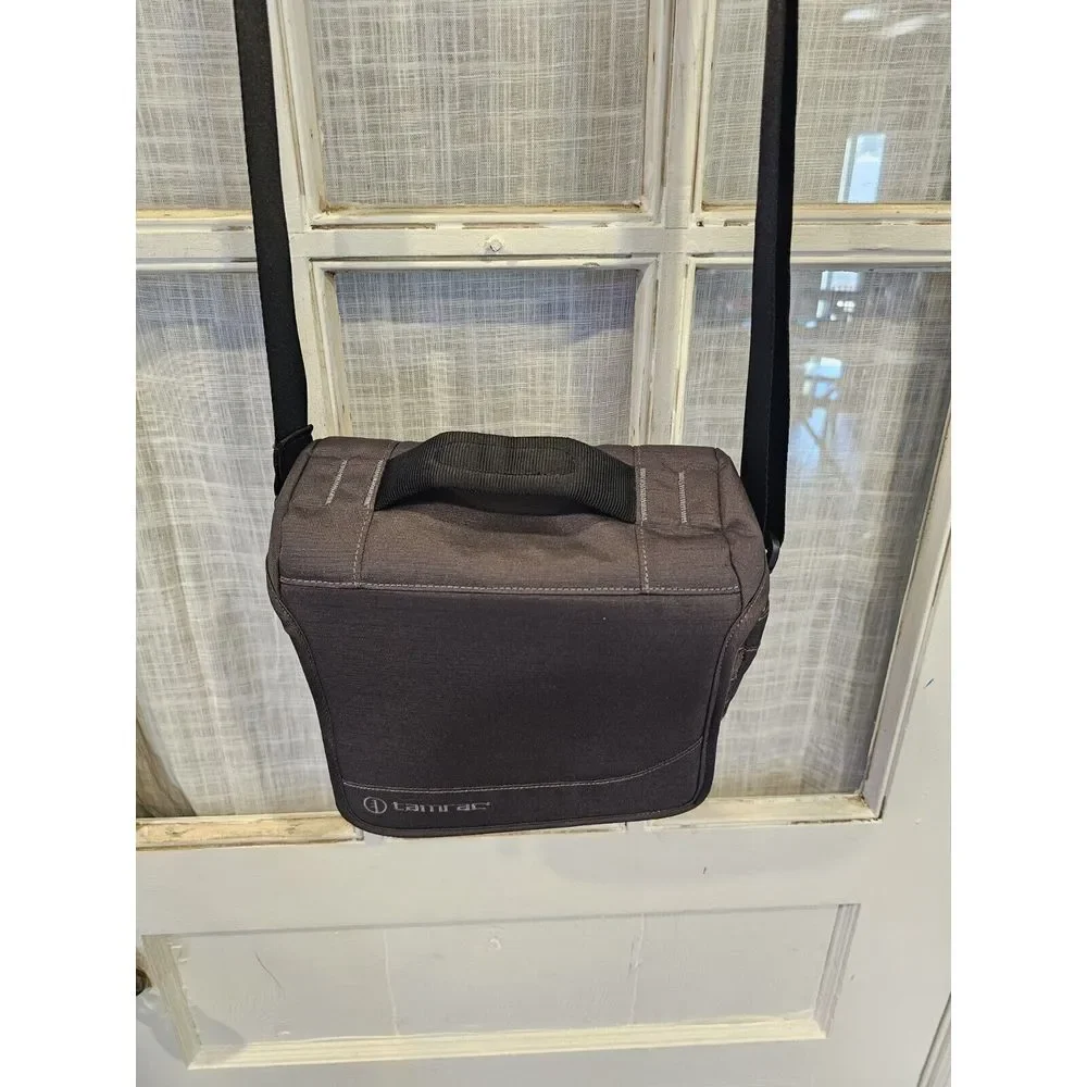 Tamrac store transport