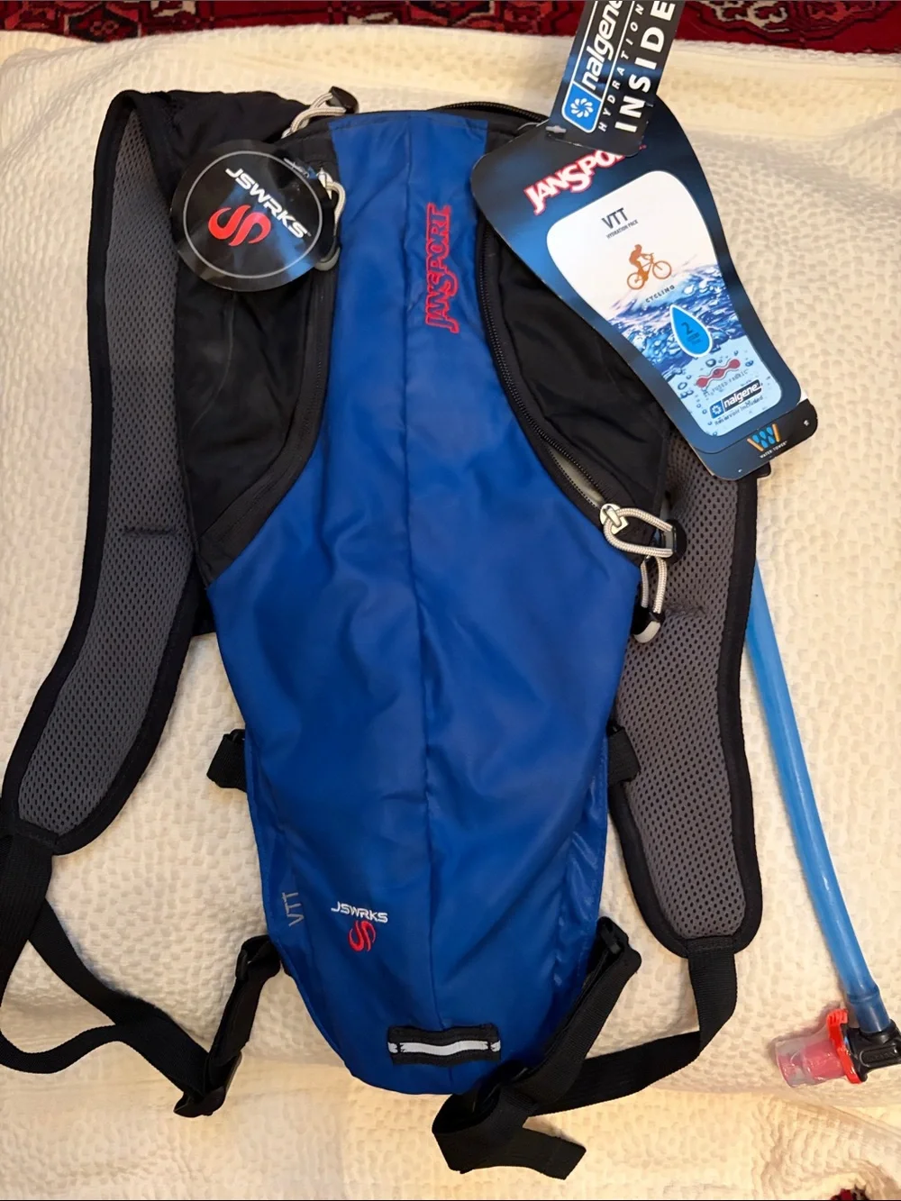 Jansport Blue and Black Hydration Running pack water bladder/hose inc NWT 70oz