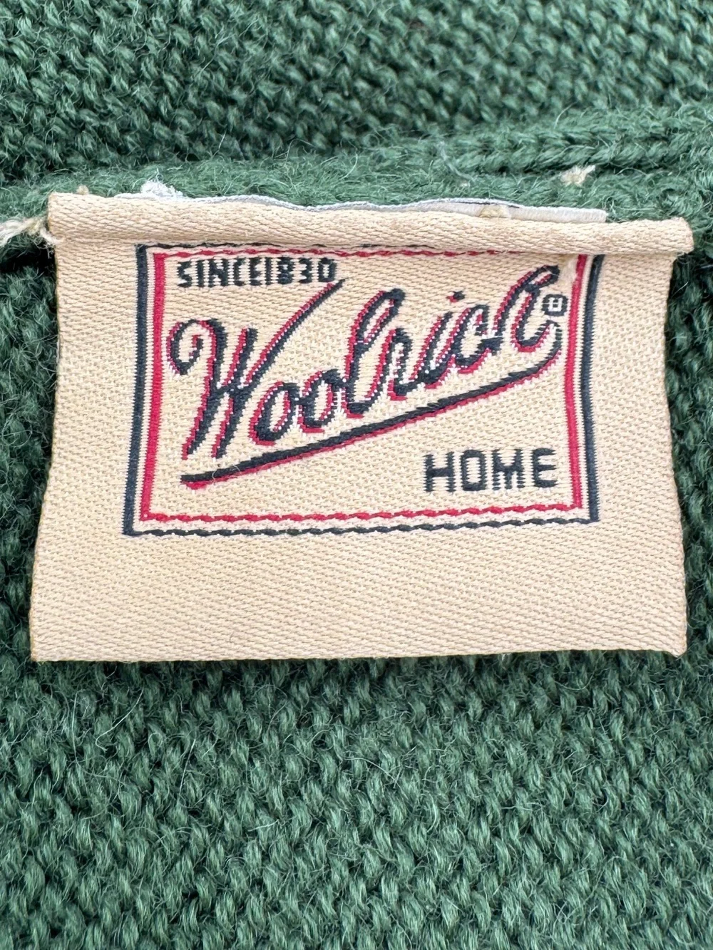 Vntg Woolrich for Target Green Dog Sweater with Autumn Leaf Embroidery Size L