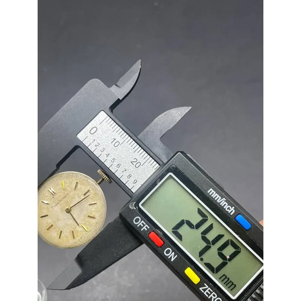 Girard-Perregaux detached clock project