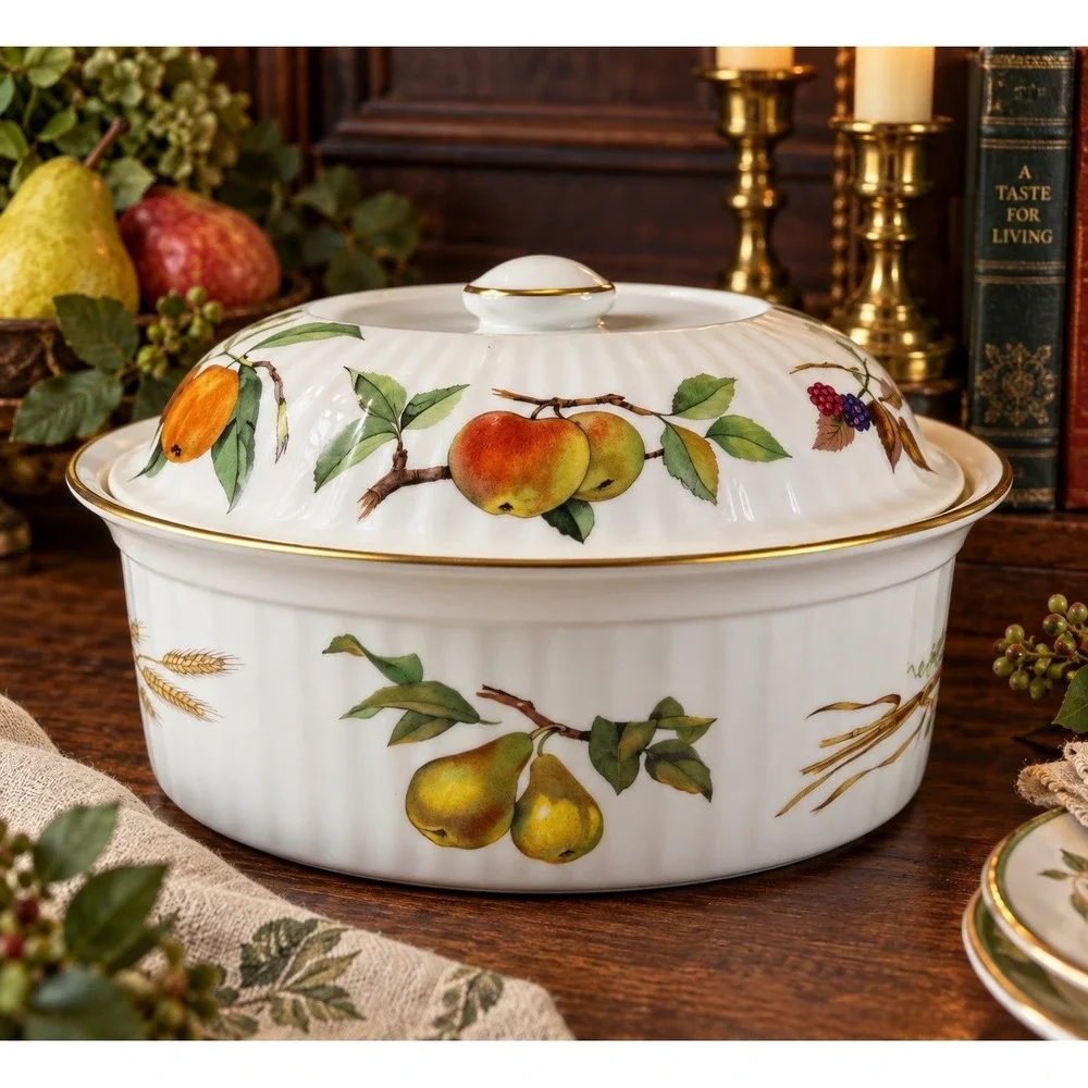 Vintage Royal Worcester Evesham Gold 10.25