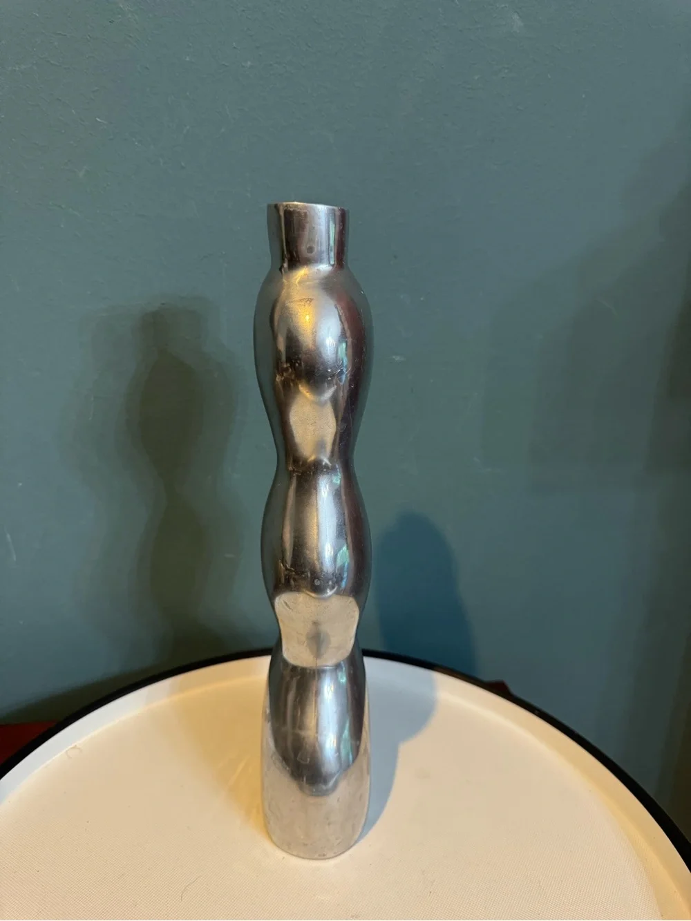 N/A sculptural vase discoloration