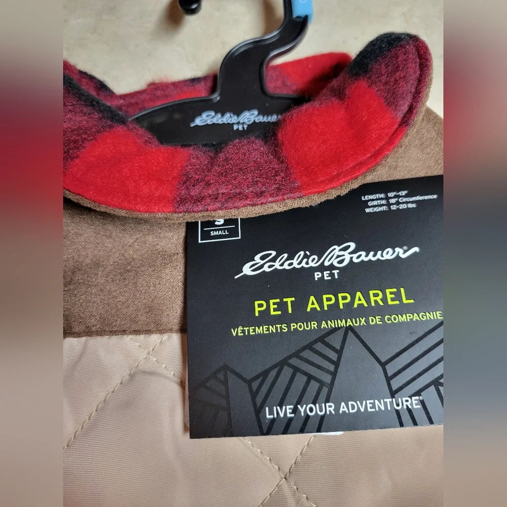 Eddie Bauer size small quilted fleece lined dog coat very cute