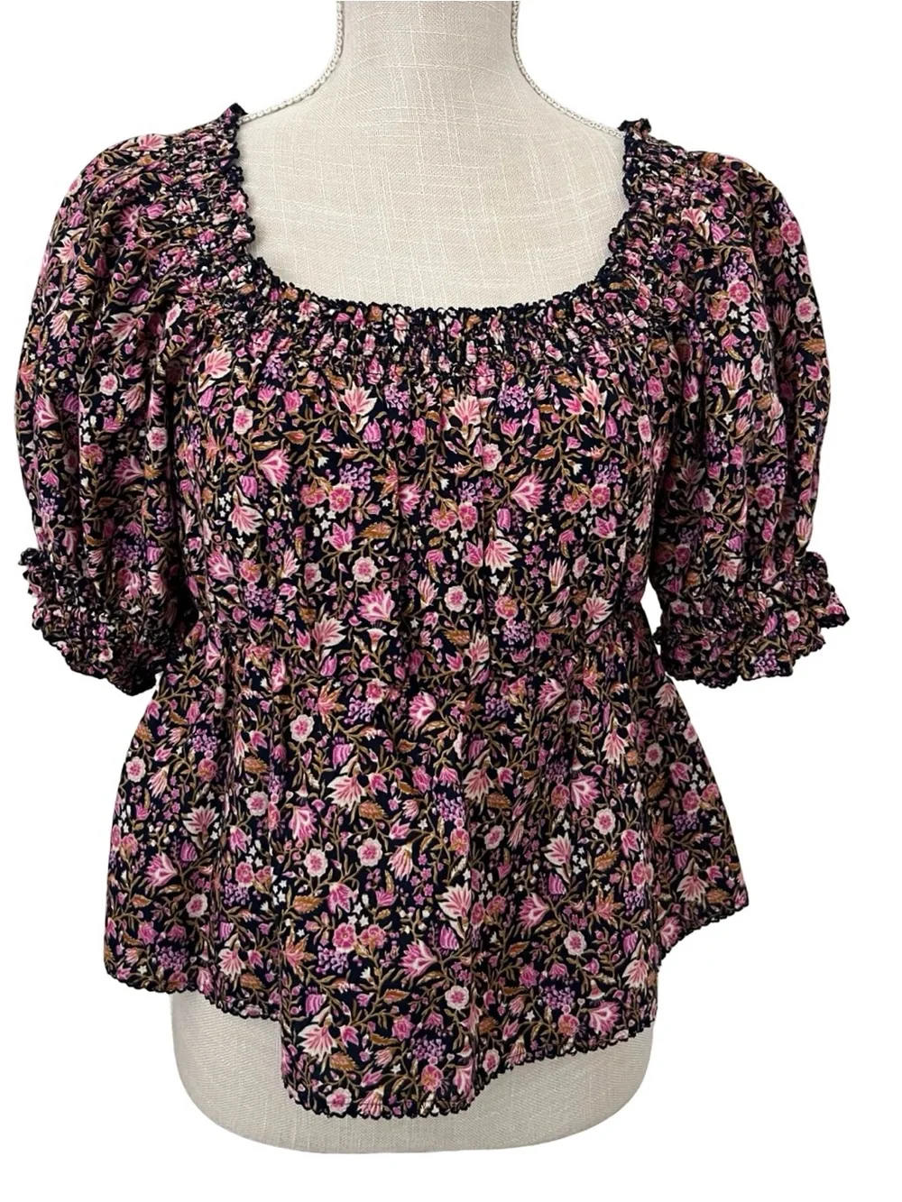 Old Navy square neckline