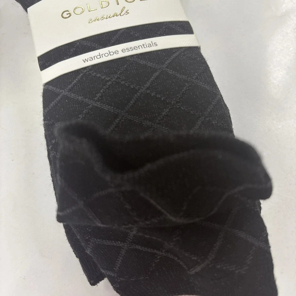 Gold Toe Casuals Womens 4 Pack Size 6 - 9 Texture Crew Socks Black Gold Toe NWT