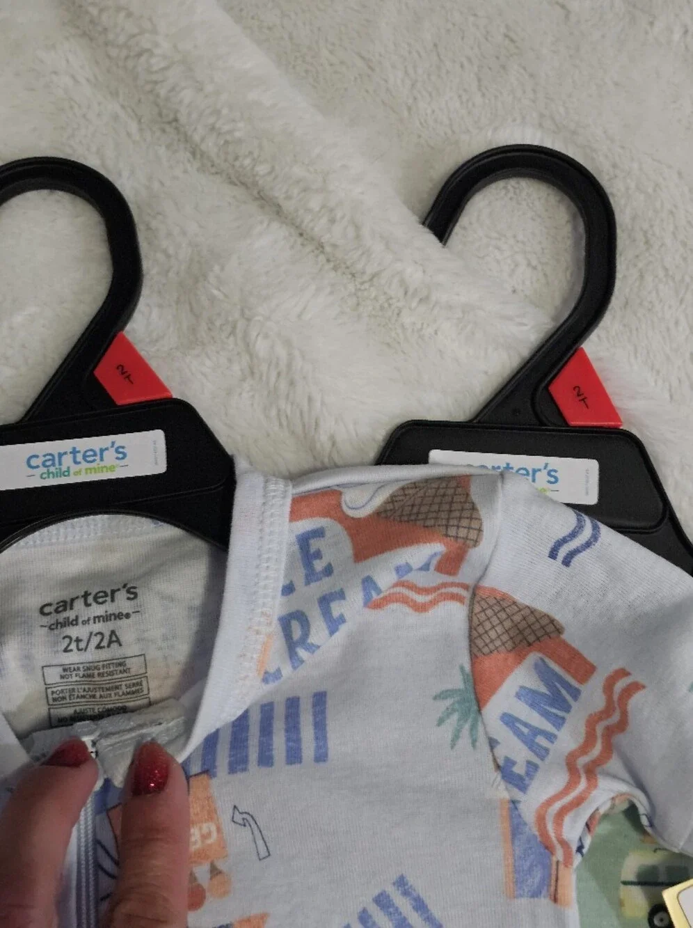 Carters set zip
