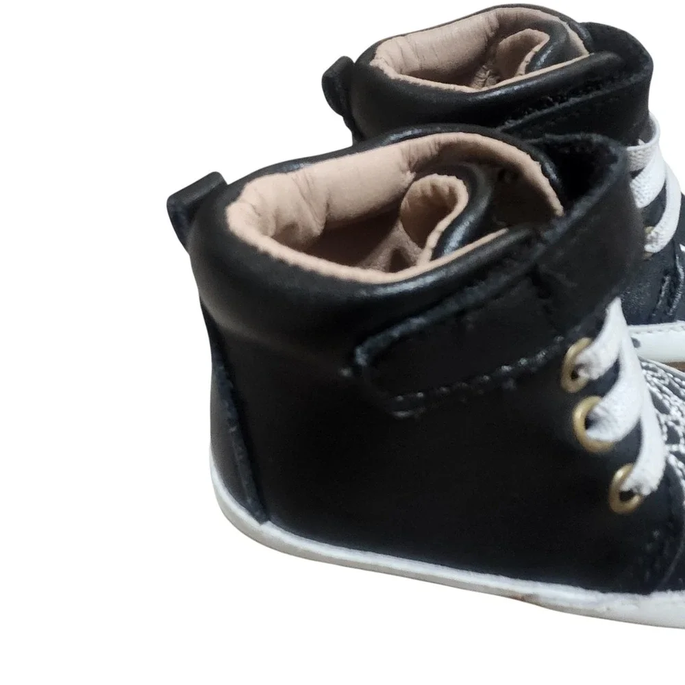A BEAR CO new without
