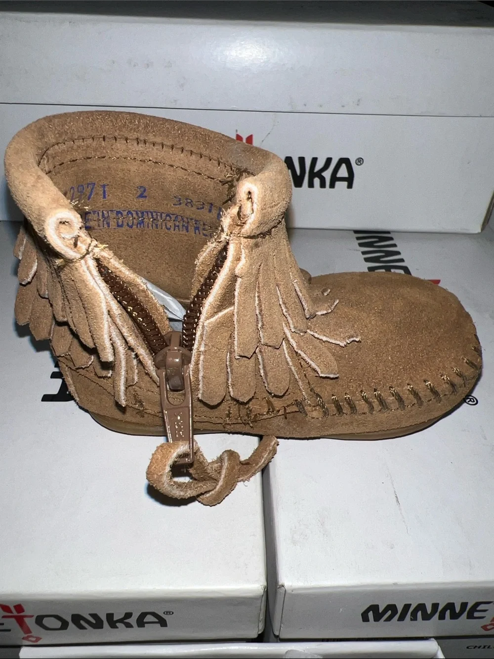 Minnetonka painless suede padded