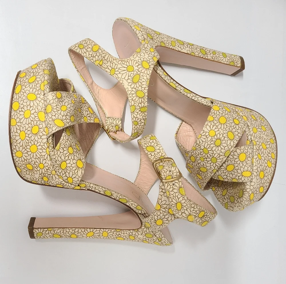 RED Valentino red valentino