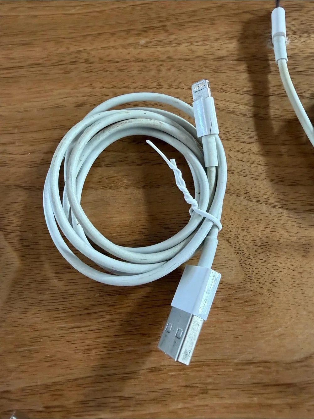 Apple set white