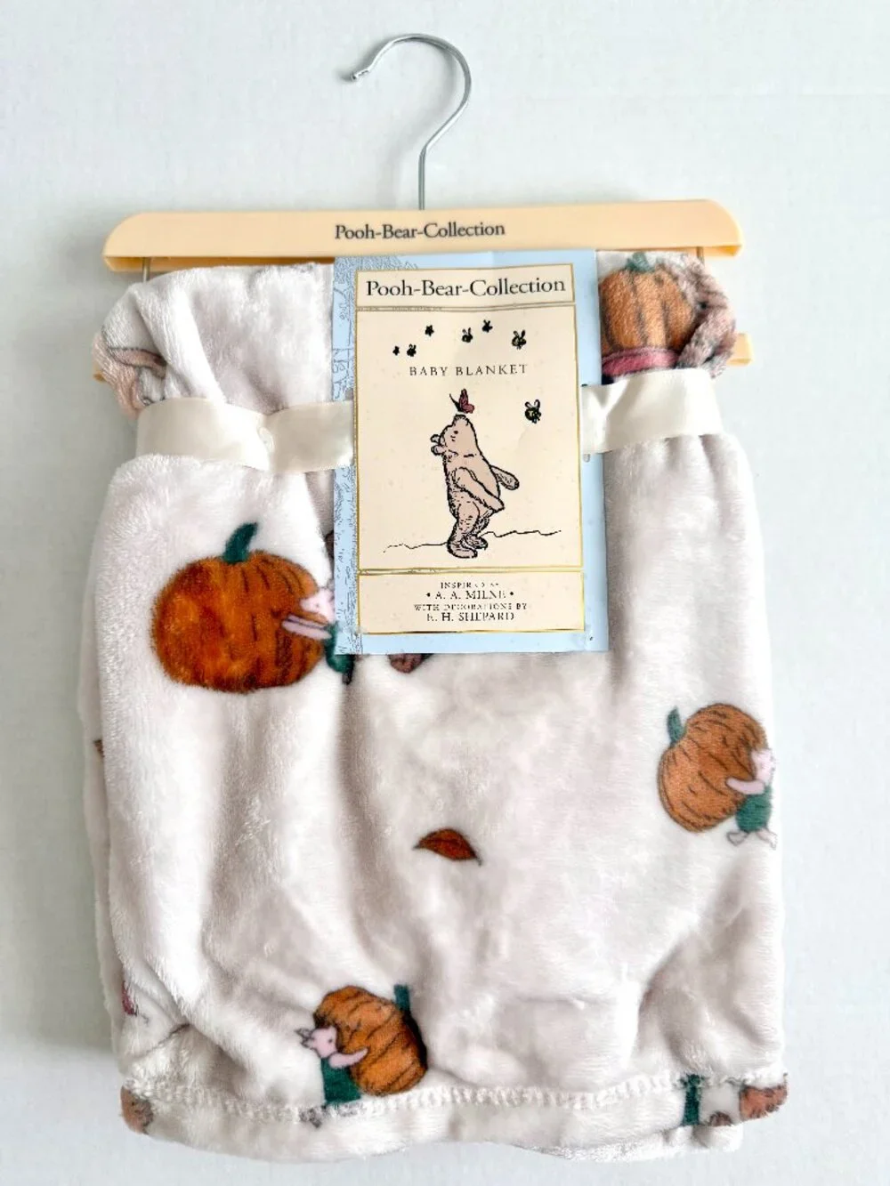NEW Pooh Bear Collection Winnie The Pooh Baby Blanket Fall Pumpkin 30