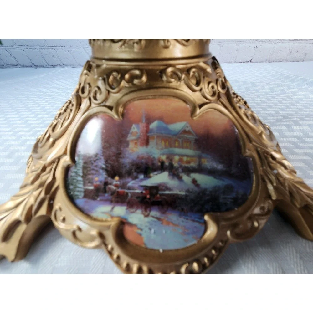 Thomas Kincade/Bradford Exchange bring cozy