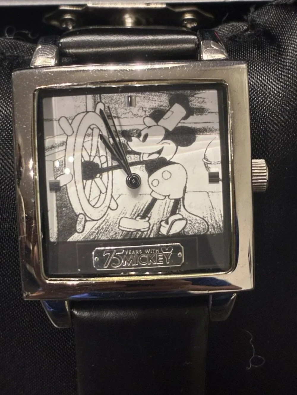 STEAMBOAT WILLIE WATCH - 75 years WITH Mickey Mouse mint in box