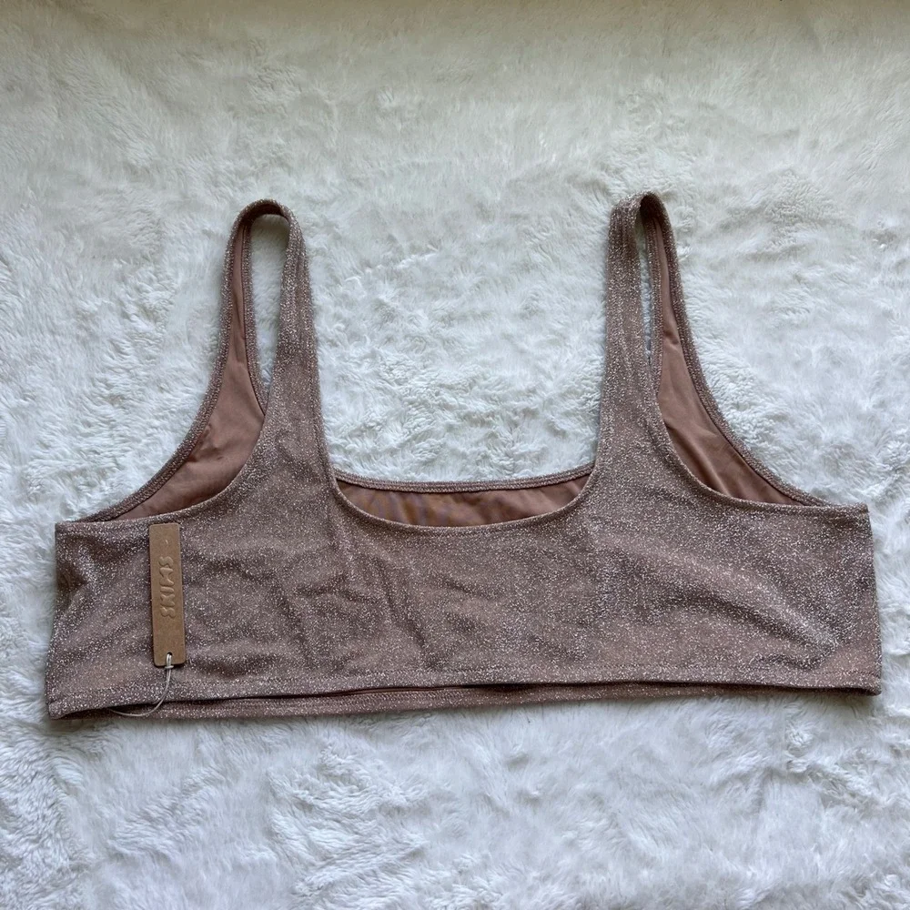 SKIMS shimmering scoop