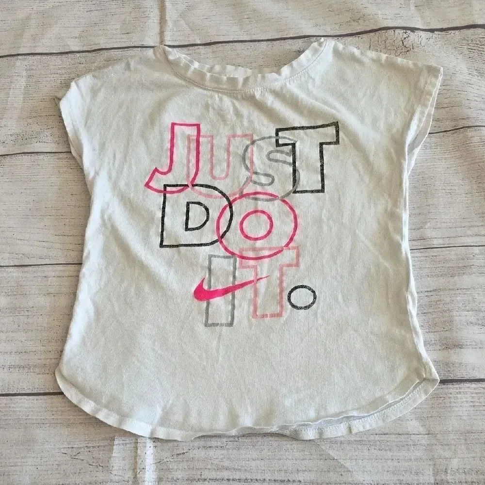 Nike this tee