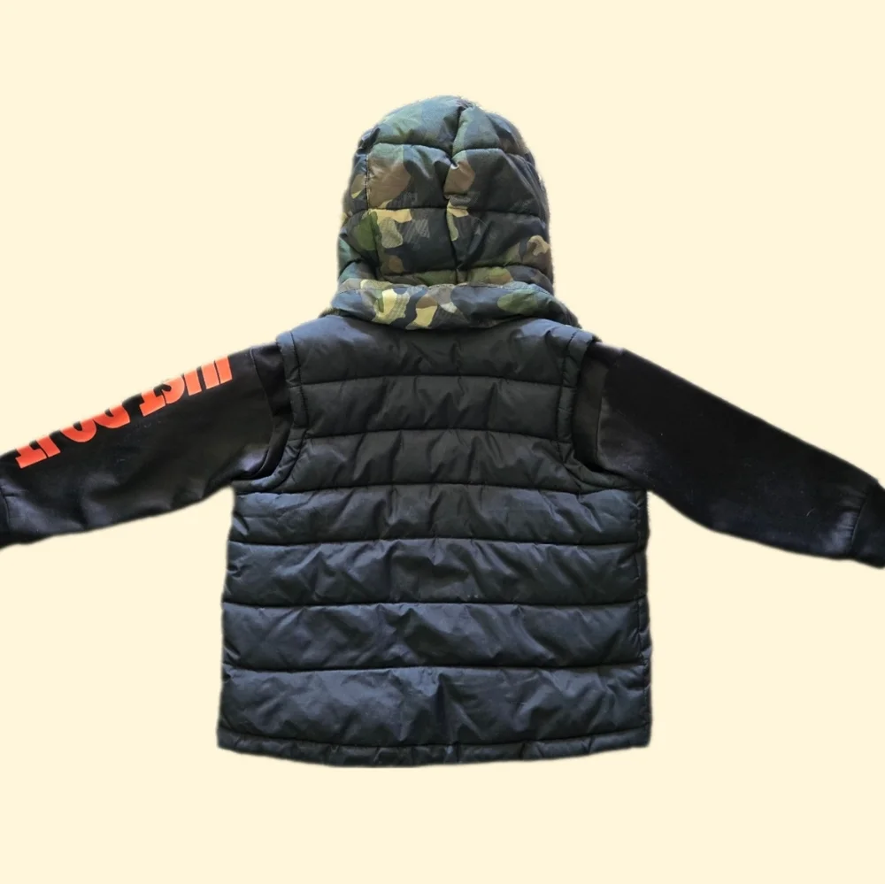 Nike Youth Puffer‎ Jacket Vest Hoodie Camo Black Green Kids Size Medium