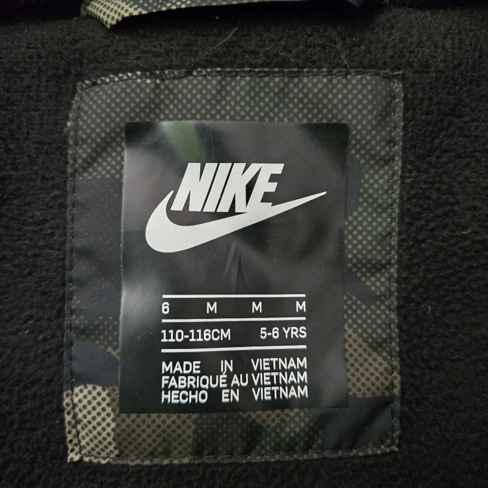 Nike Youth Puffer‎ Jacket Vest Hoodie Camo Black Green Kids Size Medium