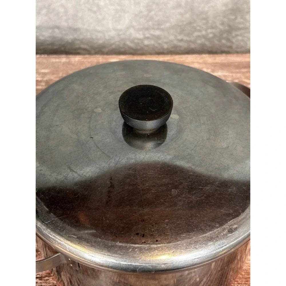 COPPER CLAD STAINLESS STEEL POT WITH LID 3 QUART CAPACITY 7 INCH‎ DIAMETER