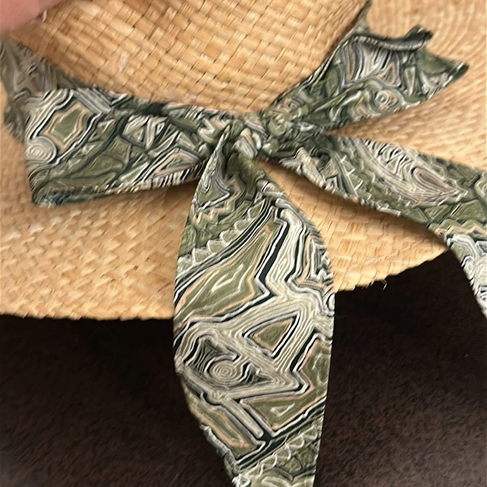 N/A straw hat
