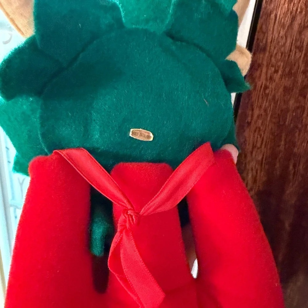N/A festive plush