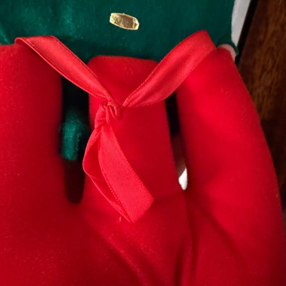 N/A festive plush