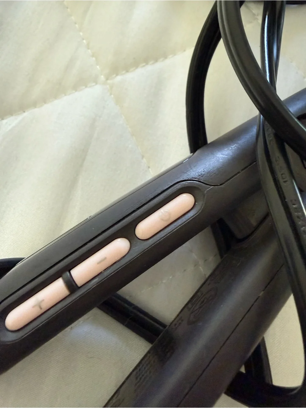 Remington Black and Pink Ceramic Hair Straightener