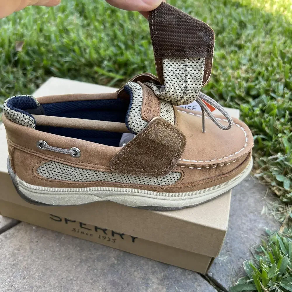 SPERRY brand top