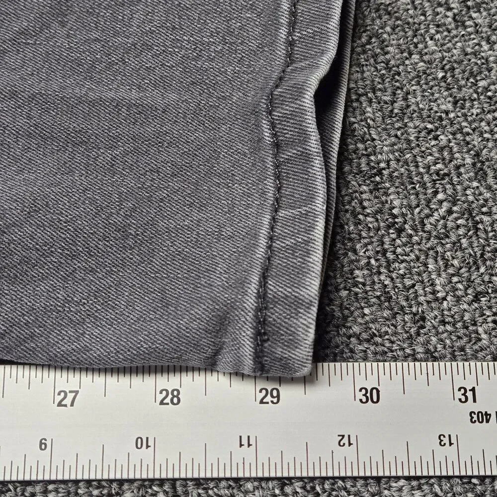 Levis classic versatile