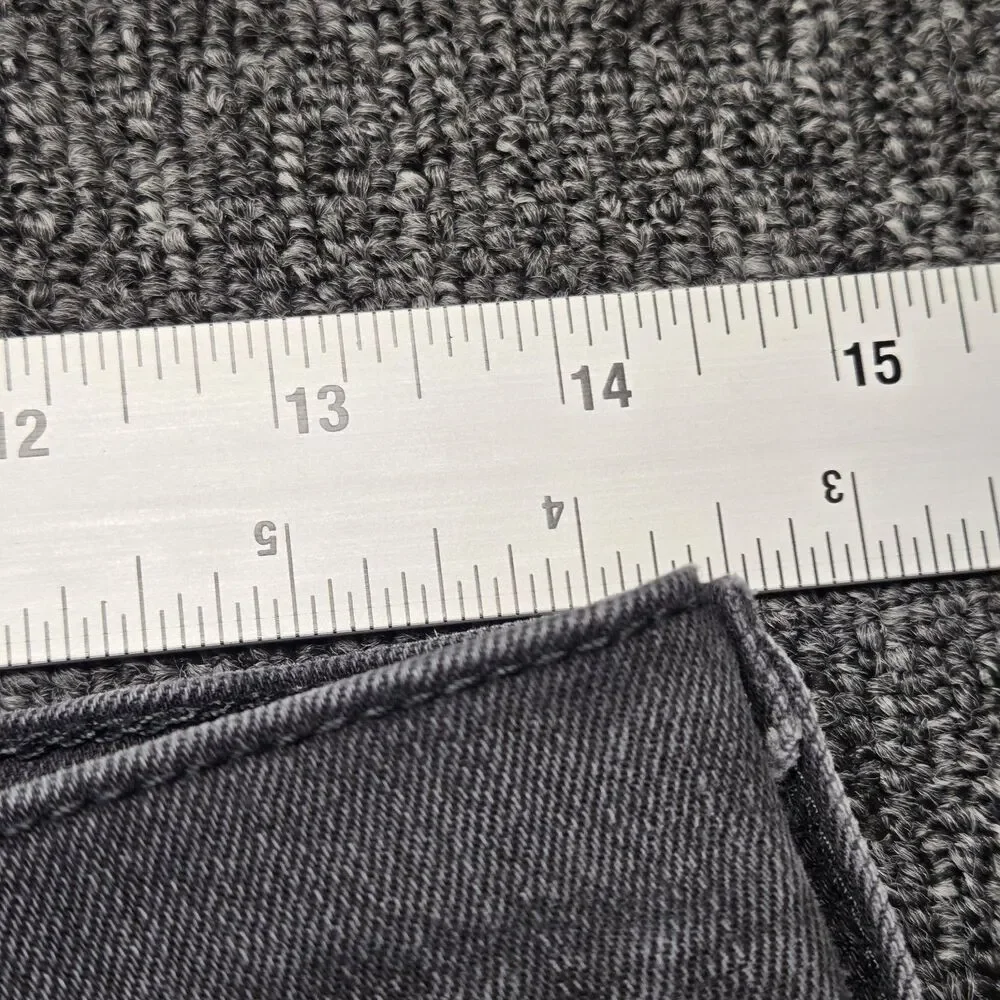 Levis classic versatile