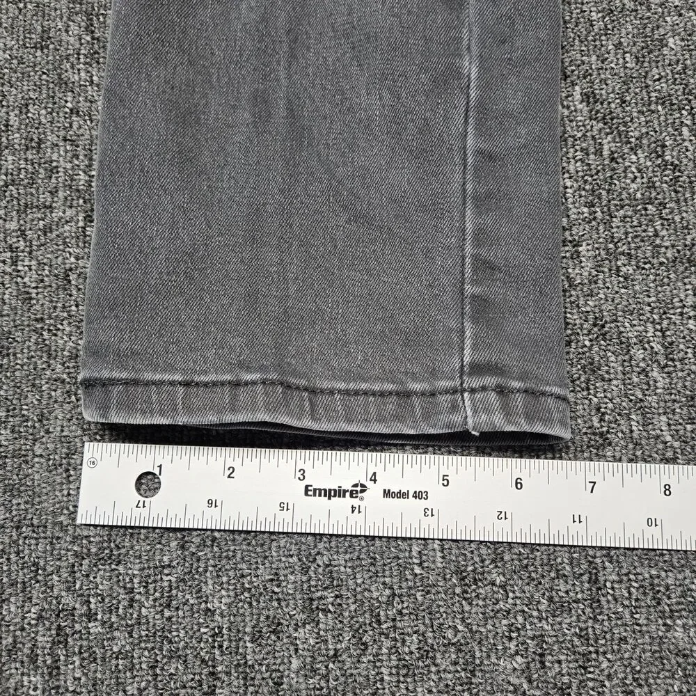 Levis classic versatile