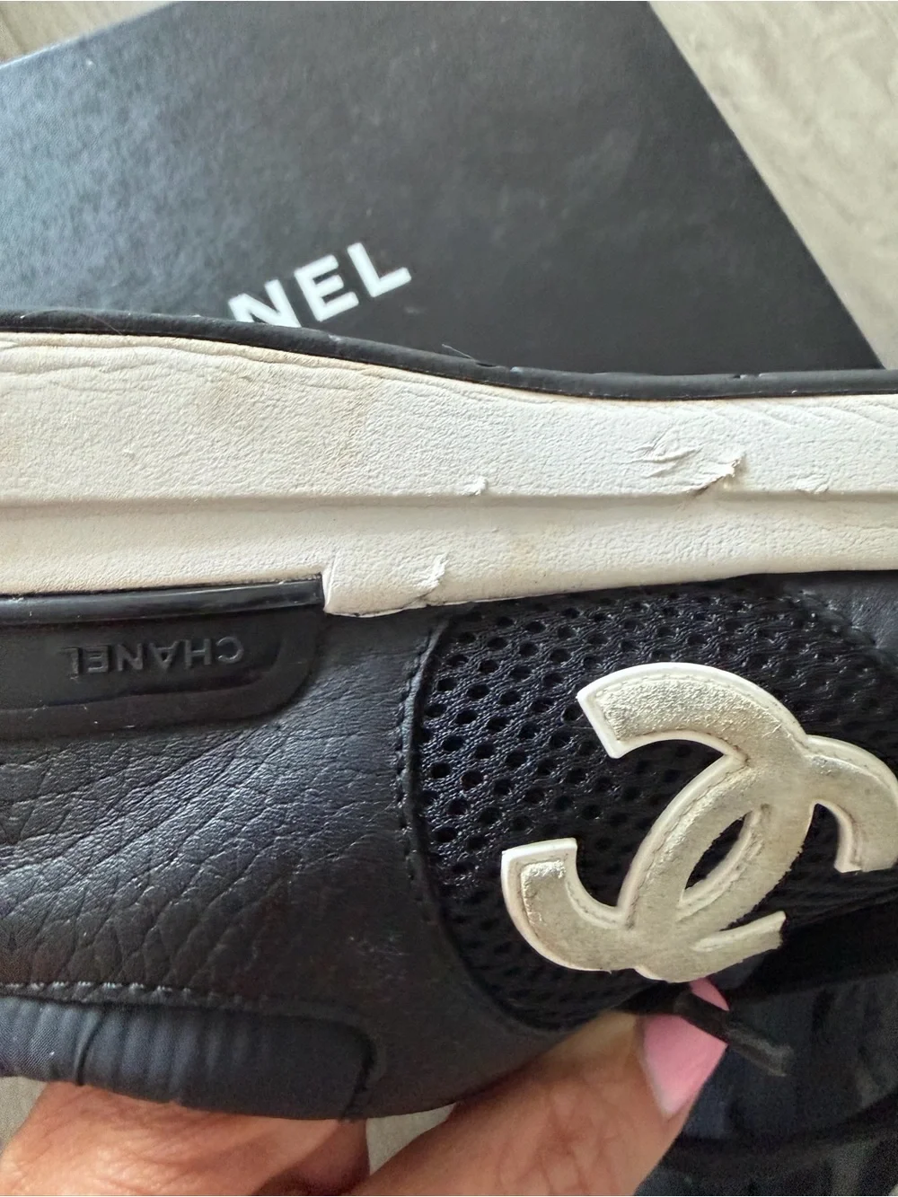 CHANEL classic black
