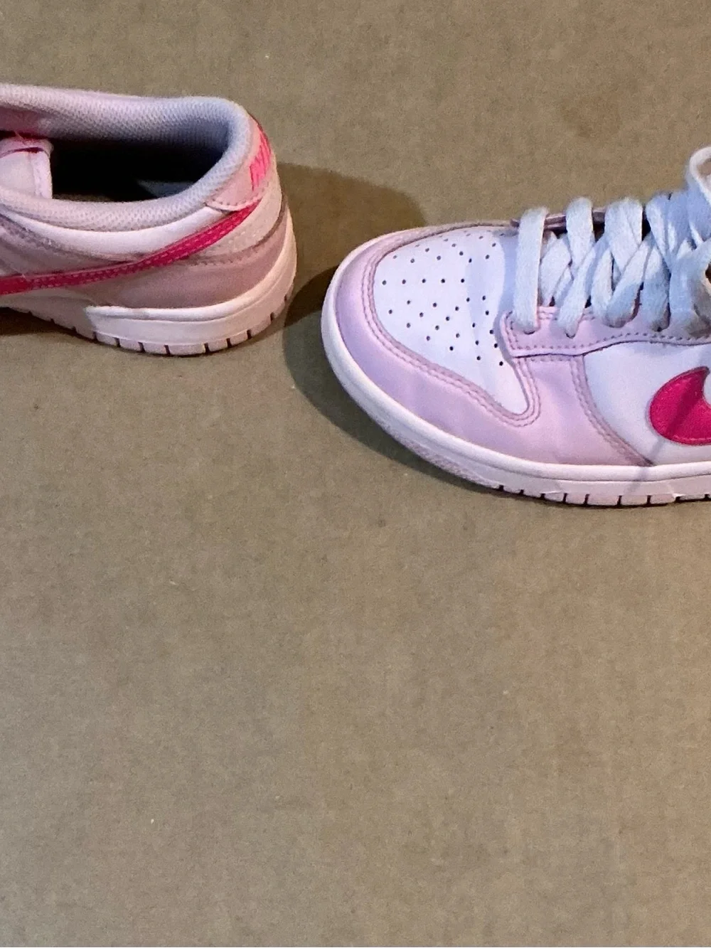 Nike classic low