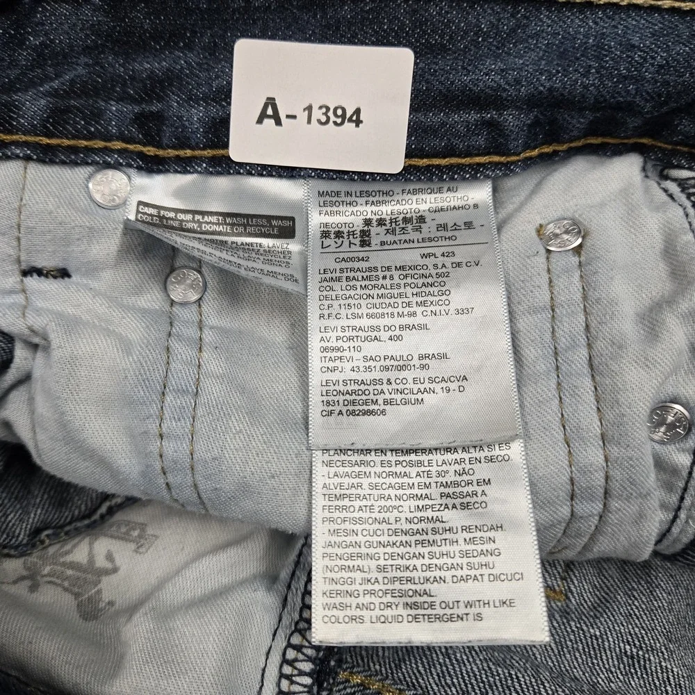 Levis sku 01394