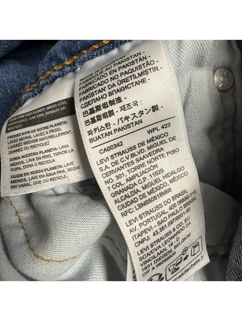 Levis levis 511