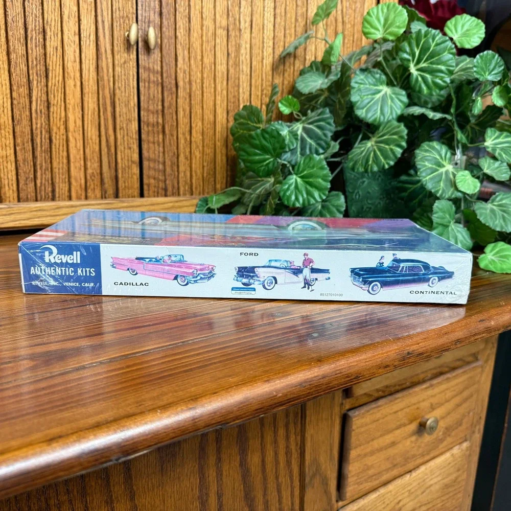 Revell scaled treasures
