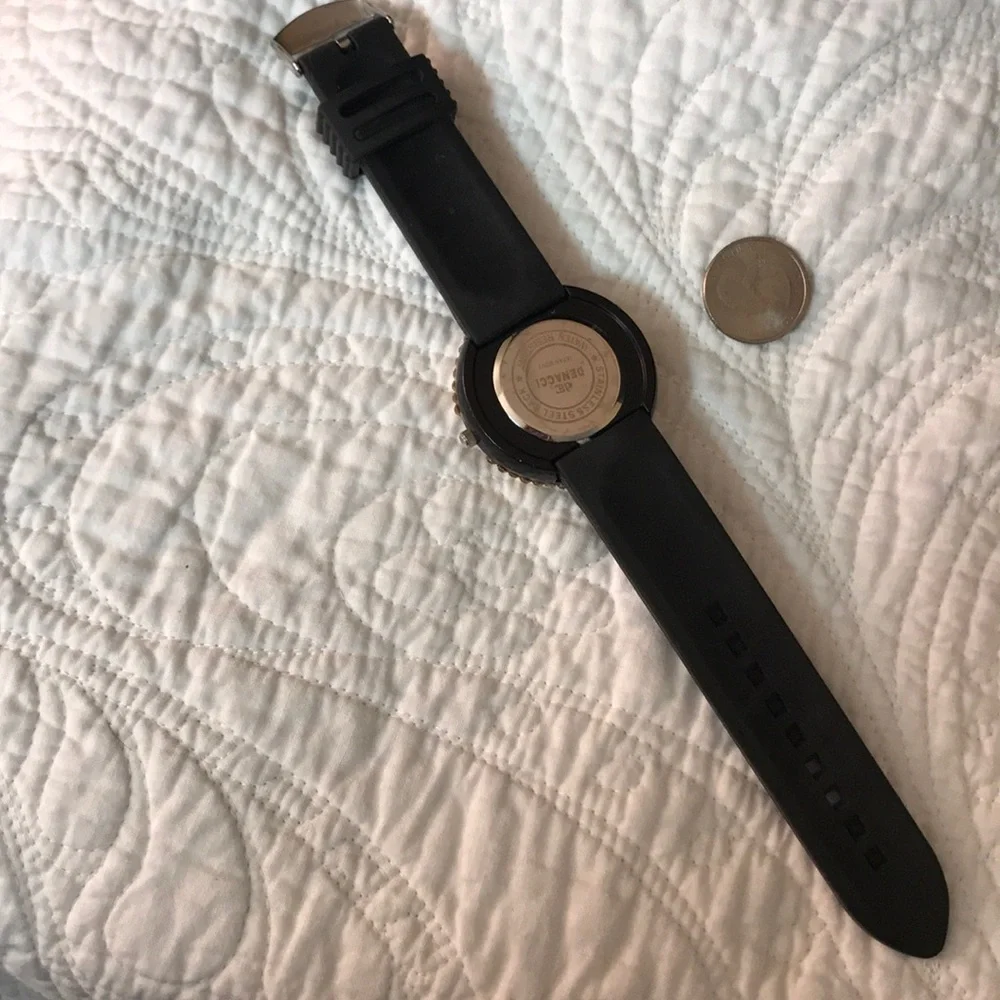 Denacci watch gold